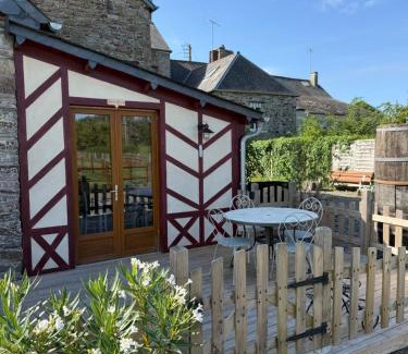 Pontorson Casa | Domaine de la Ville Chérel, maison à colombage