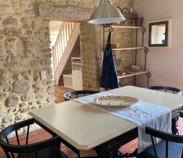 Caromb Casa | DOMAINE de MAS CARON Gîte 4* au pied du Ventoux en Provence
