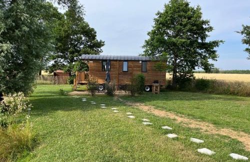 Marigny-les-Reullee Chalet De Esquí | DOMAINE DES GALINACES ROULOTTE LA ROUSSETTE 2-4P