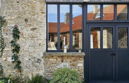 Droue-sur-Drouette Casa | Domaine des Pousses, gîte au coeur d'un village de campagne