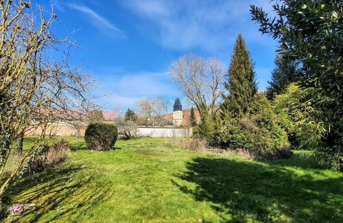 Droue-sur-Drouette Casa | Domaine ds Pousses in the heart of1 country village