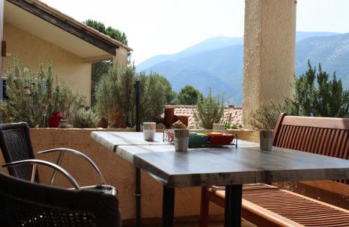 Mollans-sur-Ouveze Apartamento | Domaine du Pas du Ventoux Hameau de la Garrigue
