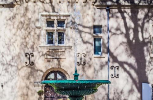 Bagnols-sur-Ceze Hotel | Domaine Du Val De Cèze