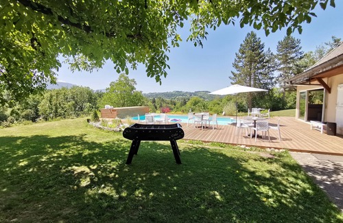 Chapeiry Casa | Domaine du Vieux Noyer