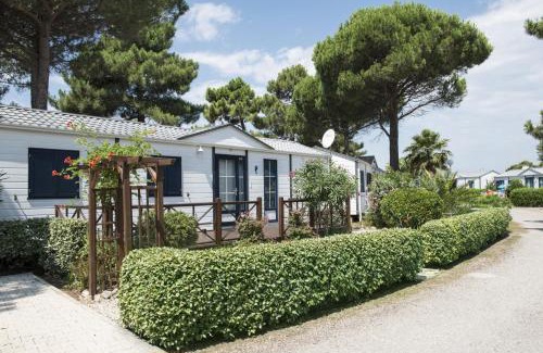 Les Cabanes de Fleury Otro | Domaine Les Mûriers