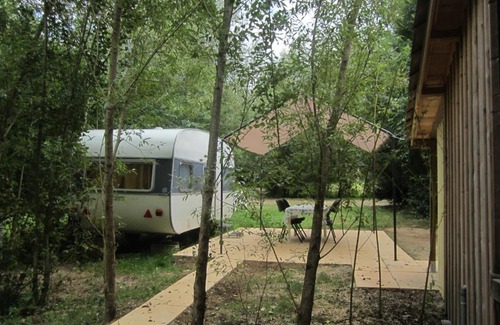 Fosses-et-Baleyssac Otro | Domaine Les Philiberts (Gîtes et camping)