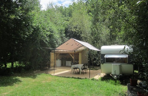 Fosses-et-Baleyssac Otro | Domaine Les Philiberts (Gîtes et camping)