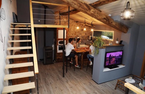 Ponlat-Taillebourg Casa | Domaine Ostau Montplaisant