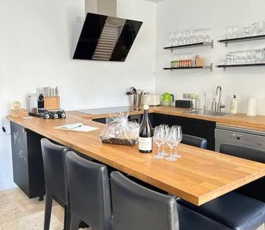 Meursault Casa | Domaine Paulette, Maison Blanche
