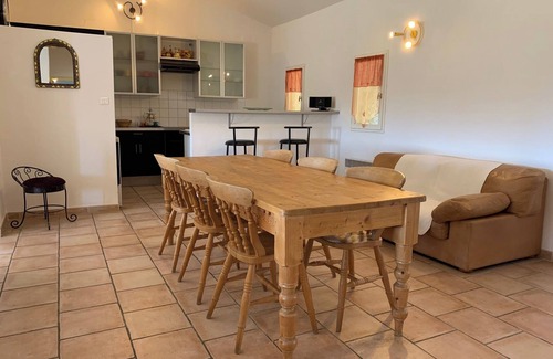 Garrigues Casa | Domaine Privatisé Avec Piscine Dans la Garrigue Nîmoise, Idéal Pour Grand Groupe