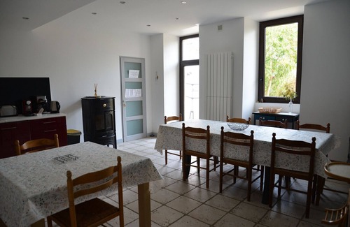 Sainte Gemme Cabaña | Cabañas de 4 a 23 habitaciones - Casa Charentaise Gran Capacidad - Piscina