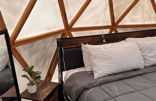 South Haven Cabina | Dome #2 - Dome Haven Campground - Escape, Unwind, Repeat!