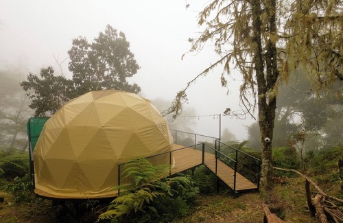 Páramo Alquiler De RV | Domo/ Glamping La Lechuza