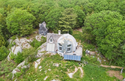 Biddeford Casa | Dome Home on 42 Acres! Close to the Beach and Downtown Kennebunkport