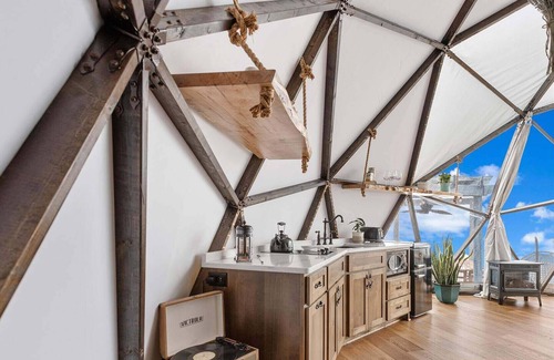 Lupton City Villa | LUXE Dome Maximum Privacy