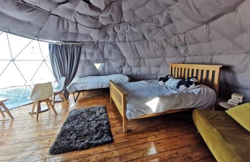 Lincoln Apartamento | Dome One with Hot Tub, Lincoln, Projector, Firepit