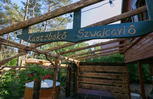 Sulecki Borek Casa | Domek całoroczny SÓWKA na Kaszubach z banią i sauną na wyłączność, wspólny basen i bilard z domkiem Jeleniówka - Ostrowite Leśna Dolina