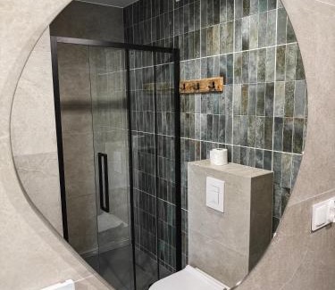 Rakow Casa | DOMEK LABA CHAŃCZA nad zalewem, domek w lesie z opcją balii, ANTRESOLA