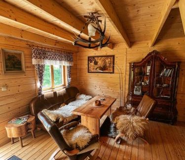 Ujsoy Chalet De Esquí | Domek myśliwski w górach