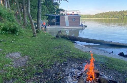 Ruciane-Nida Alquiler De Eote | Domek pływający HouseBoat 4U