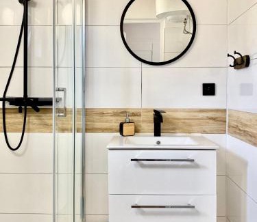 Mirsk Casa | Domek w Górach Izerskich 4 i 6 osobowy, agroturystyka, żywe zwierzęta, w pełni wyposażone, plac zabaw dla dzieci, ognisko z kijkami i rusztem, ogrzewanie i klimatyzacja, latem basen