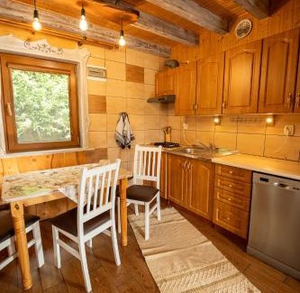 Ustrzyki Dolne Casa | Domek z kominkiem i jacuzzi
