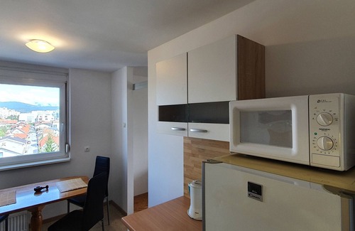 Bezigrad District Apartamento | Domen Tour As / Cityview 1BR Apartamento con balcón privado, cerca de la Universidad