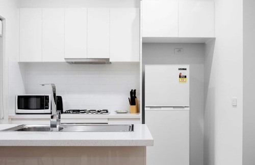 Bentleigh Casa | Domi Rentals - The Hampton Homes