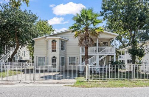 Surfside Beach Casa | Domingos Beach Bungalow- The Coffee House