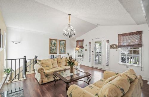 Surfside Beach Casa | Domingos Beach Bungalow- The Coffee House