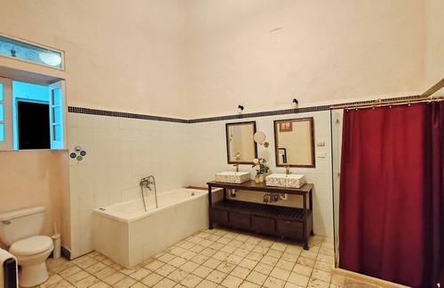 Zona Colonial Hotel | Dominican Republic 14BR Colonial House, Pool, Near The Ocean