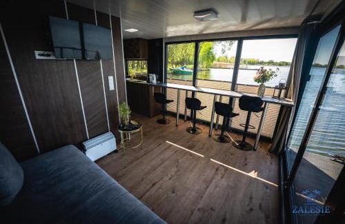 Chełmza Apartamento | Domki na wodzie - Houseboats Zalesie with sauna