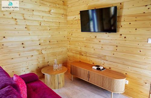 Zlocieniec Apartamento | Domki Słodka Woda "Żuraw i Fuksja"