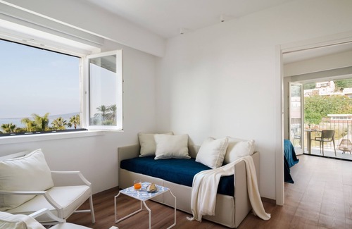 Vico Equense Hotel | Domo20 Hotel & Sky Bar
