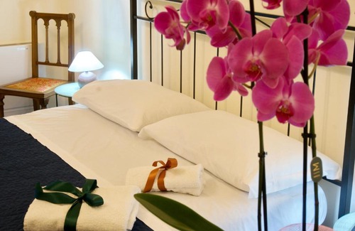 Montalbano Elicona Cama Y Desayuno | Domus Aurea