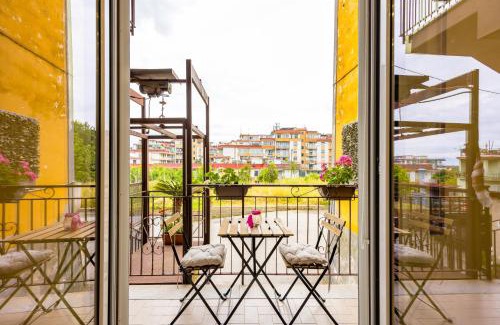 Naples Apartamento | Domus Capodimonte flat by Napoliapartments