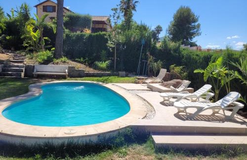Turis Casa | Domus Valencia Apartamentos Casa con piscina privada a 30 minutos de Valencia