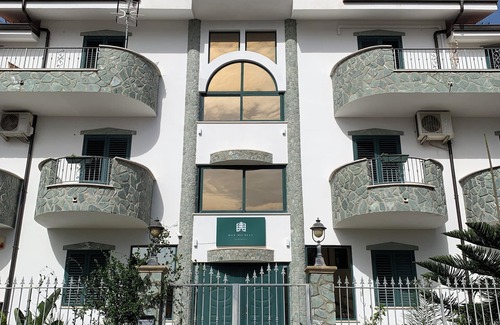 Gizzeria Apartamento | Don Michele Apartments " Of the Stars"