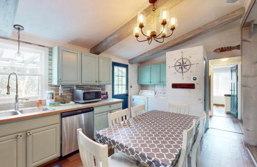 Frisco Casa | Don't Worry Beach Happy