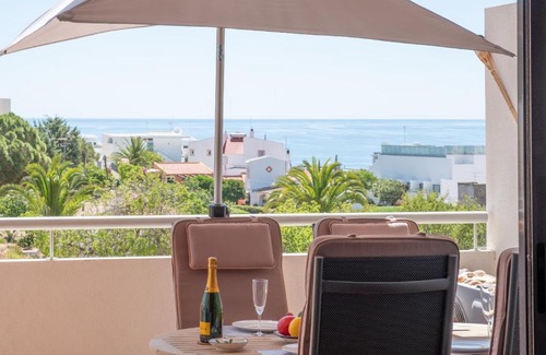 Ameijeira Apartamento | Dona Ana 77 by Destination Algarve