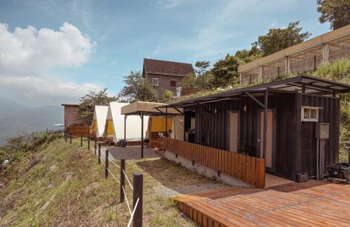 Ren'ai Otro | Donato Glamping