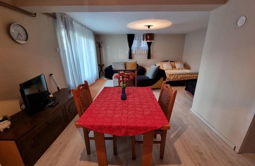 Paracin Apartamento | Donna Apartman