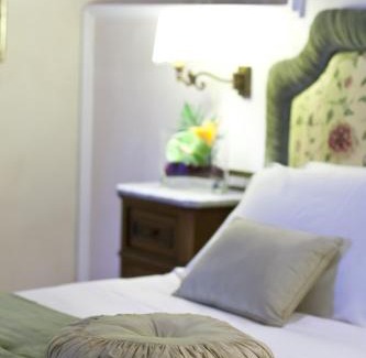 Trastevere Hotel | Donna Camilla Savelli - VRetreats
