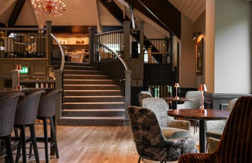 Newbury Complejo | Donnington & Company