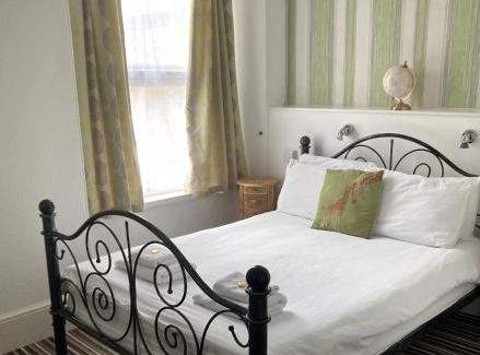 Truro Casa | Donnington Guesthouse