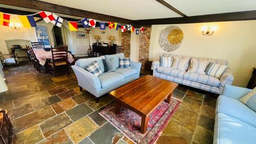 Dittisham Casa | Donore - Quintessential English Cottage close to Dittisham Quay