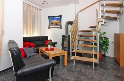 Saal Casa | Doppelhaushaelfte am Hafen von Neuendorf, cleaning included