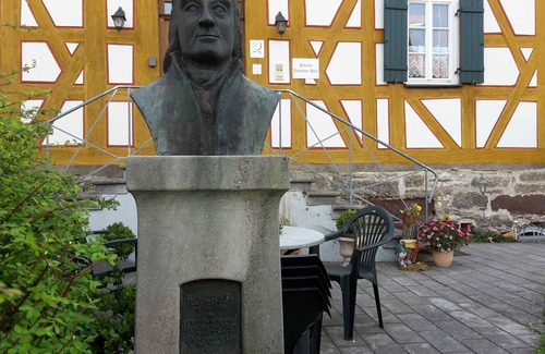 Bad Windsheim Cabaña | Doppelzimmer 1 - Pension Pastoriushaus
