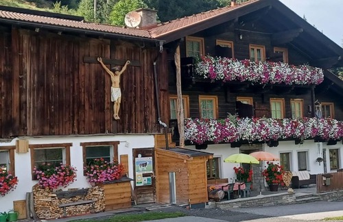Rauris Otro | Doppelzimmer 5 , Dusche, WC, Balkon - Bruderhof