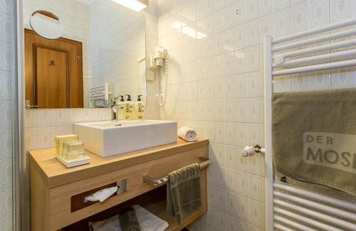 Seeboden Casa | Doppelzimmer Basic Frühstück - Hotel Moserhof